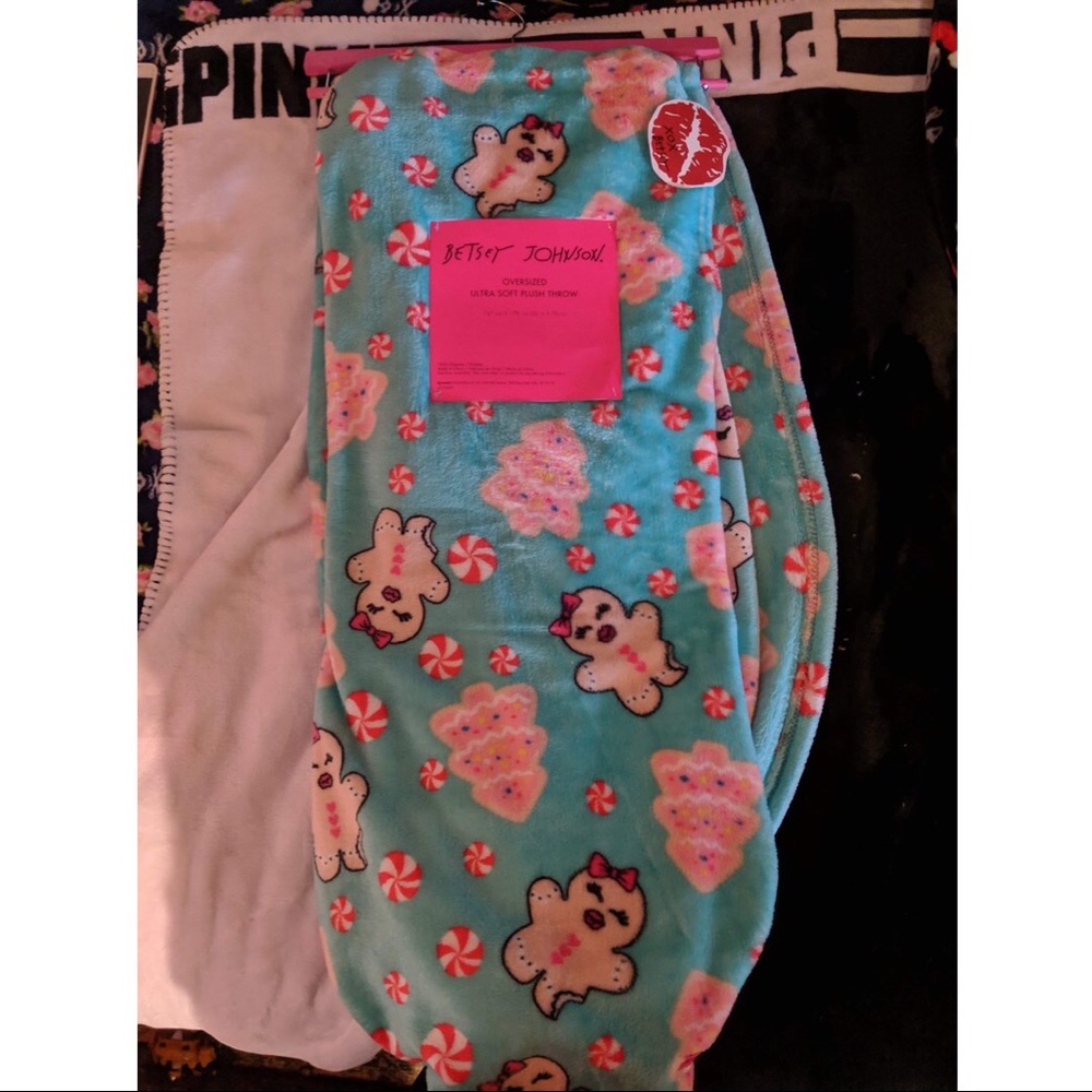 Betsey Johnson Christmas blanket